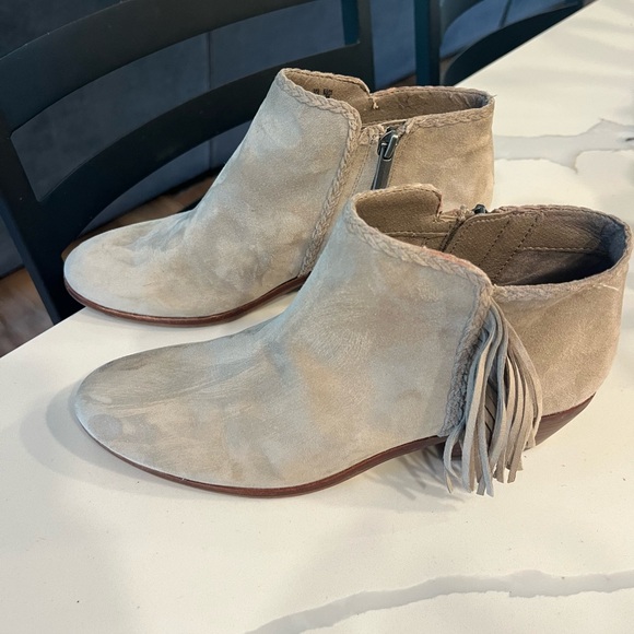 Sam Edelman Paige Suede Fringe Bootie, Color: Putty Size: 6 Boho Western‎ Braid - Picture 9 of 12